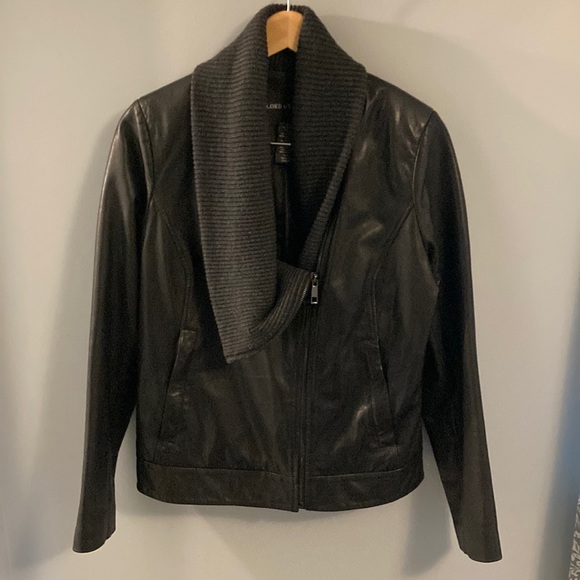 Leather jacket - Picture 2 of 8